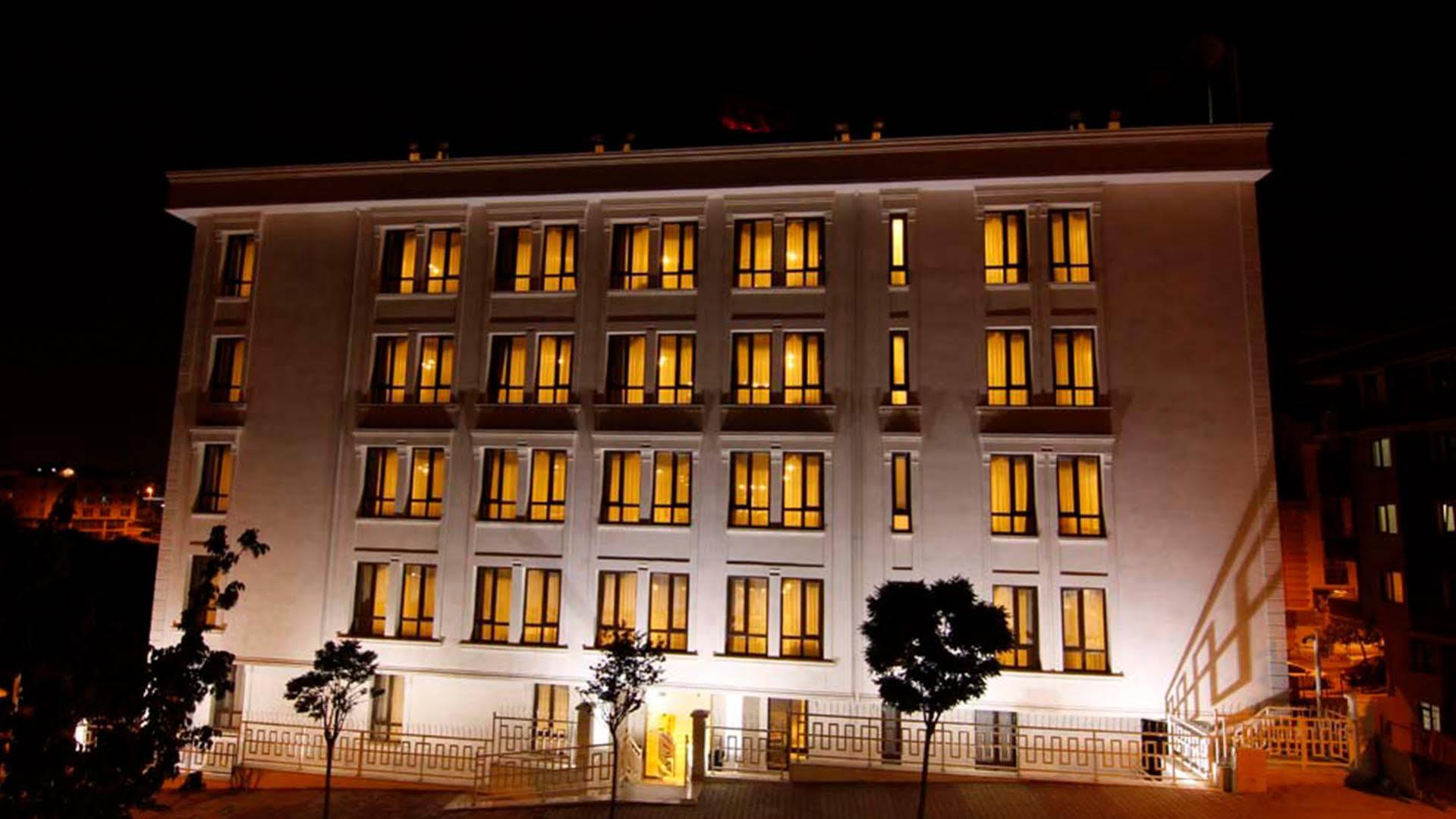 Zin D Cekmekoey Appart hôtel 2*